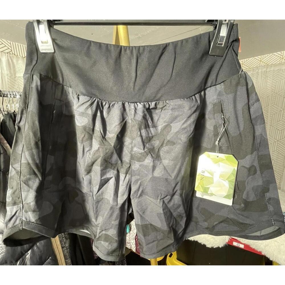 NWT LIBIN Women’s multi gray Shorts Zipper Pockets Sz Small